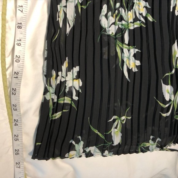 Banana Republic Black Floral Pleated Mini Dress - Picture 10 of 11